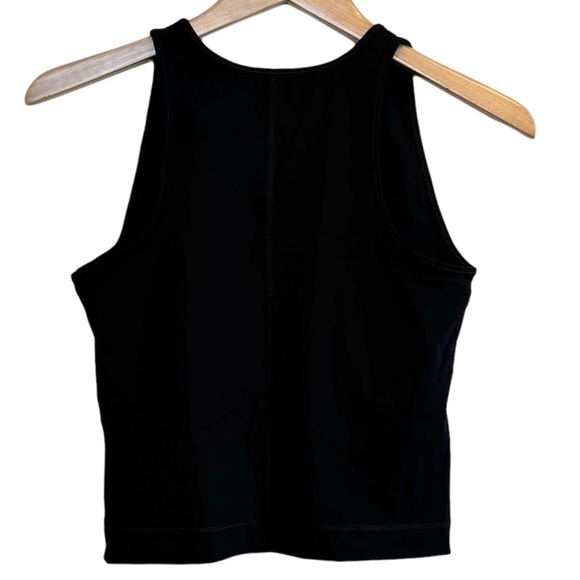 Everlane Perform Tank Top, Cropped, Sleeveless, Black, Built In Bra, Medium - Picture 5 of 7